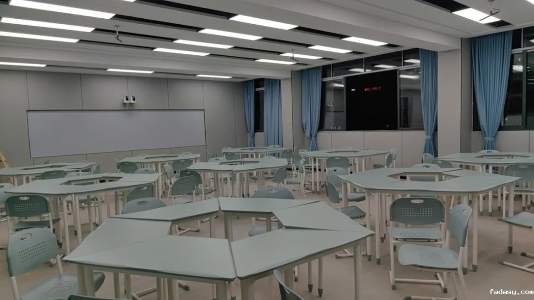 达州市第一中学校.jpg 达州市第一中学校.jpg