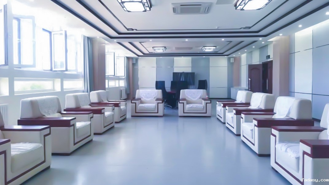 天津医学高等专科学校专家会议室.jpg