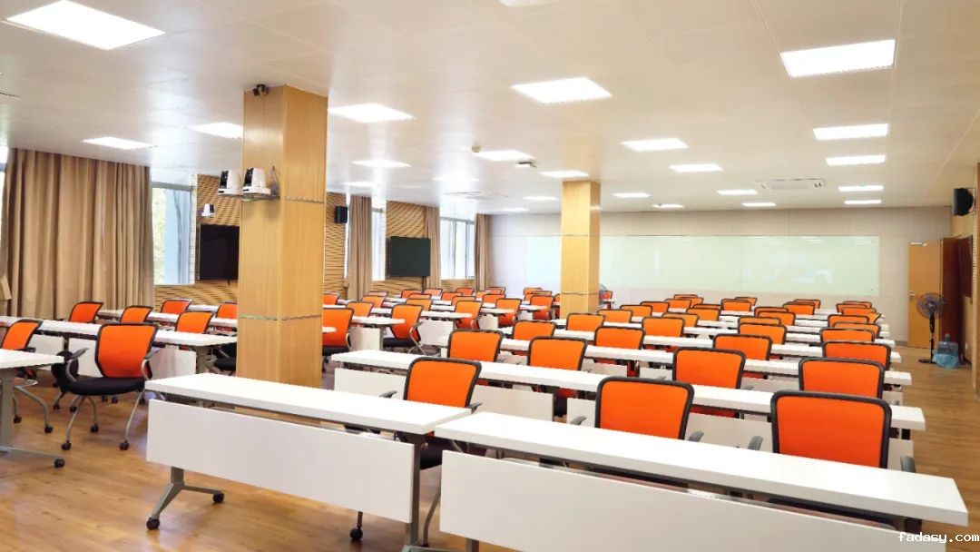 华南师范大学2.jpg