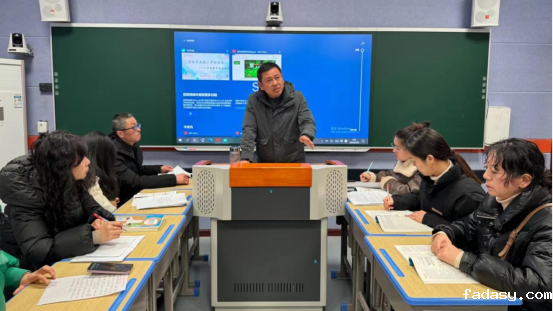 徐校长发言.png